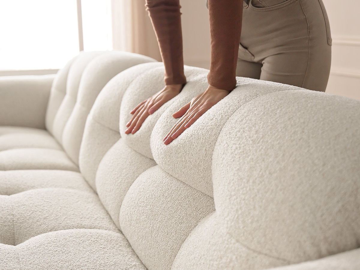 Canapé droit 3 places LAURA chiné avec grand pouf beige — vue 6