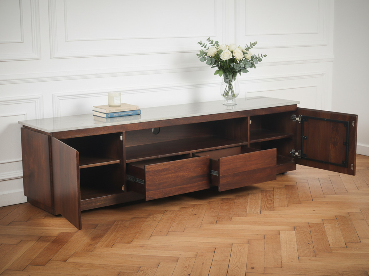 BARBARA set bestaande uit een dressoir van 200 cm, een tv-meubel van 200 cm en een salontafel van massief mangohout en marmer.