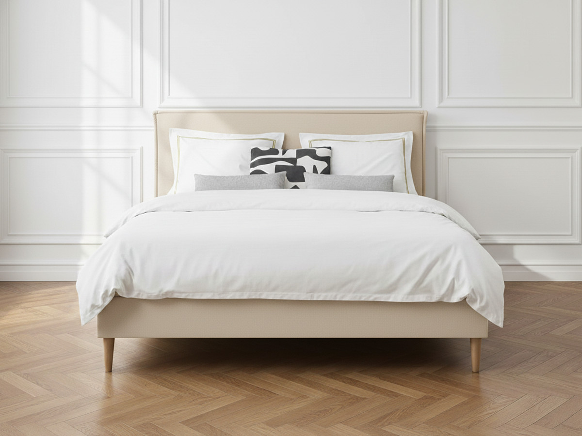 Lit SARY avec lattes massives pieds en bois naturel