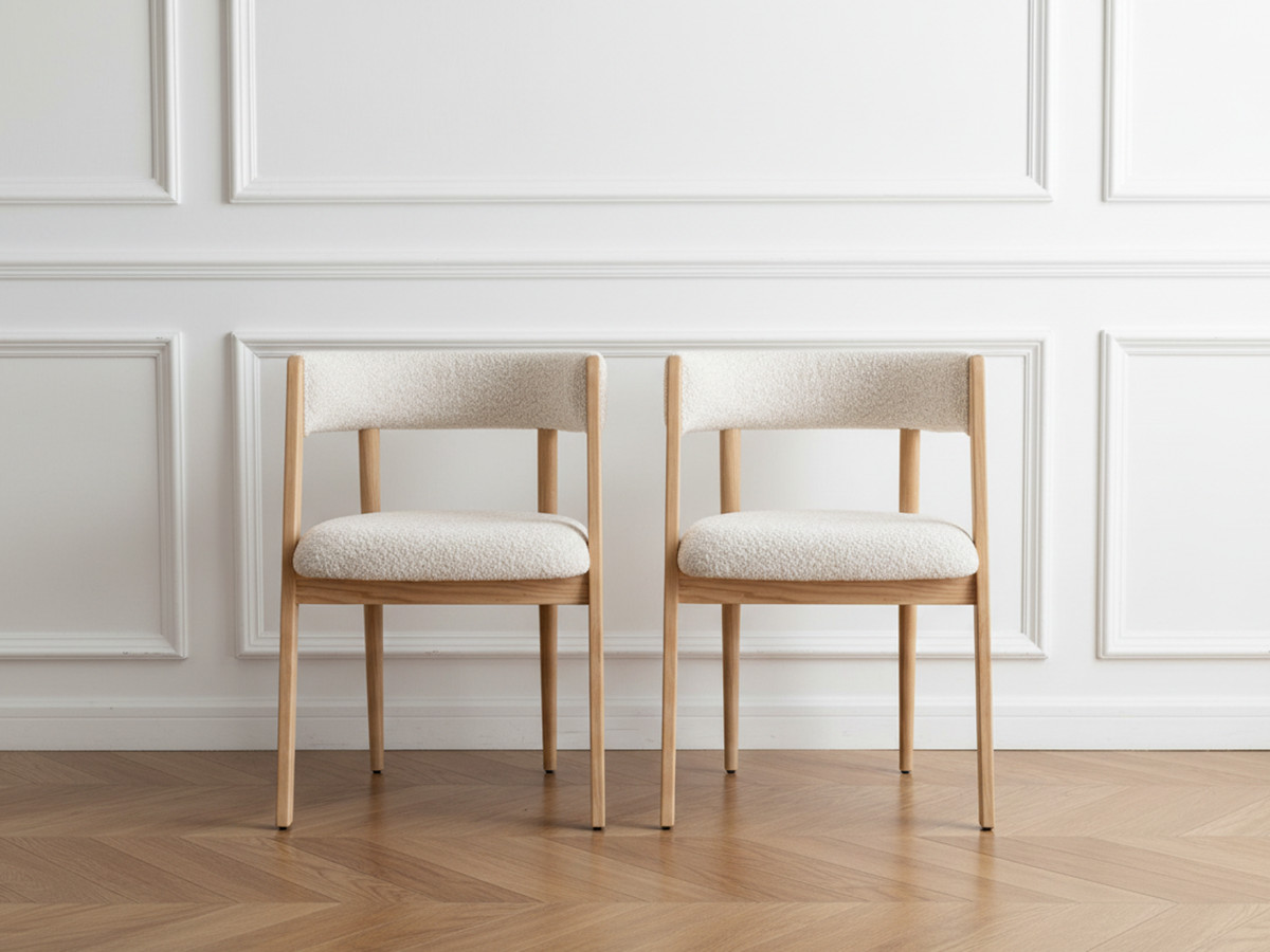 Lot de 2 chaises BASTIDE placage chêne massif et tissu bouclette