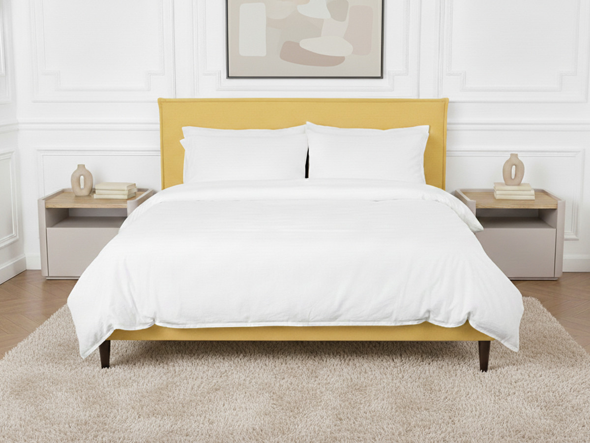 SARY bed met massieve lattenbodem en wengéhouten poten