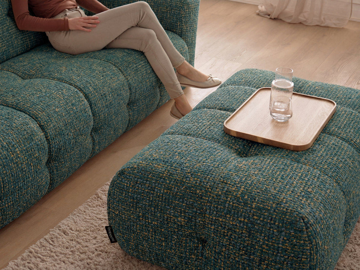 Canapé d'angle fixe LAURA tissu chiné avec grand pouf