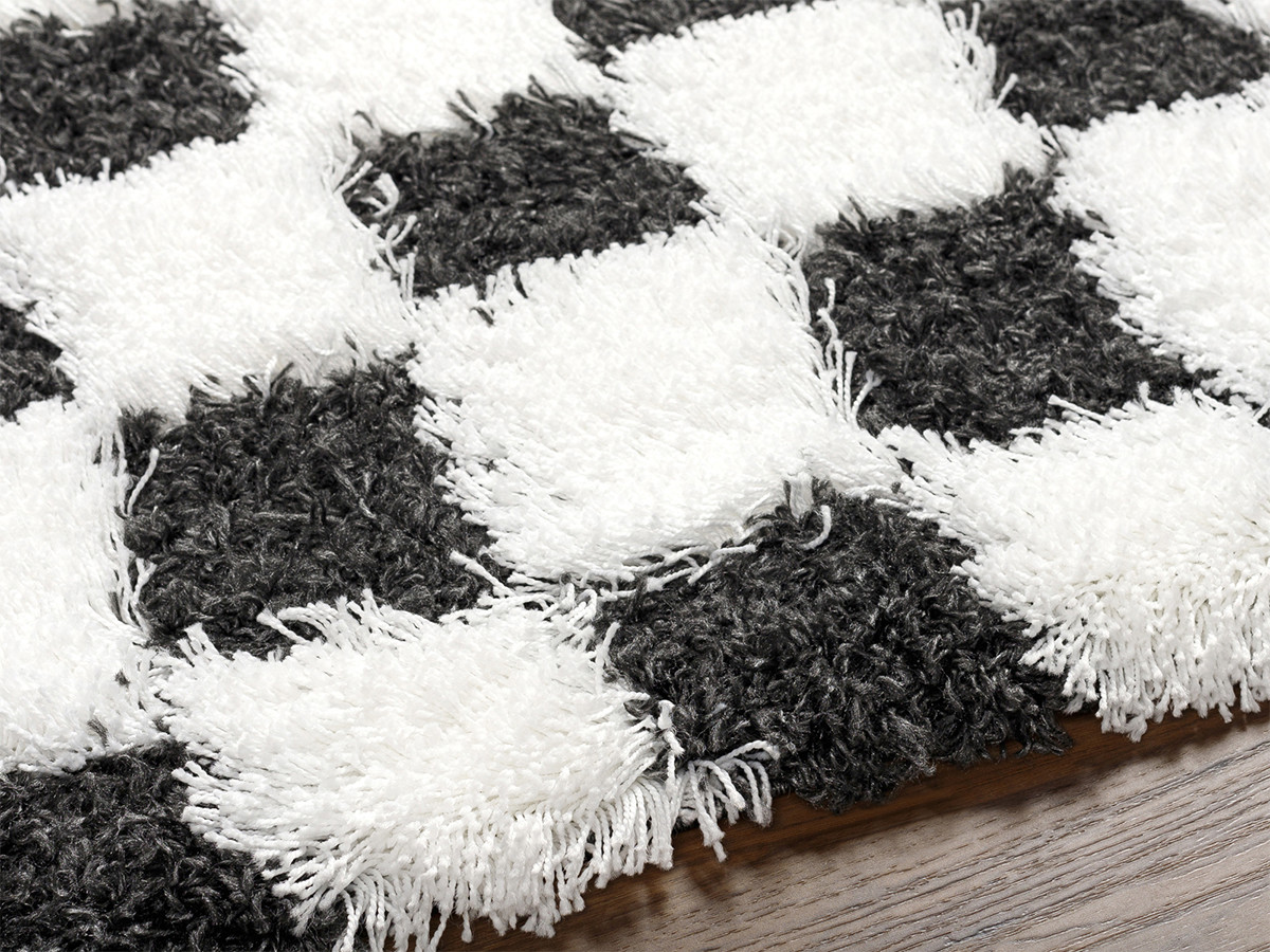 Tapis poils longs RIMA motif damier noir — vue 4