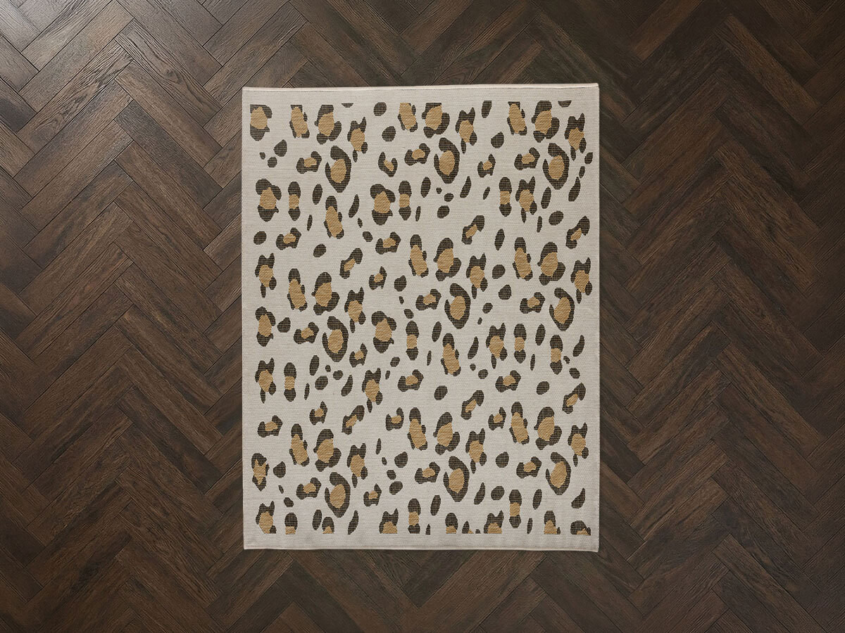 Geweven vloerkleed in de kleur FAUVE met luipaardprint