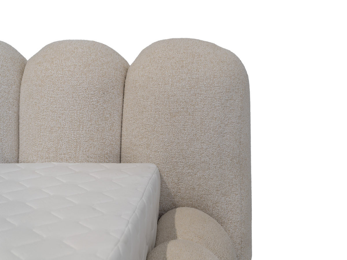 Laag bed BOBBY in gemêleerde stof