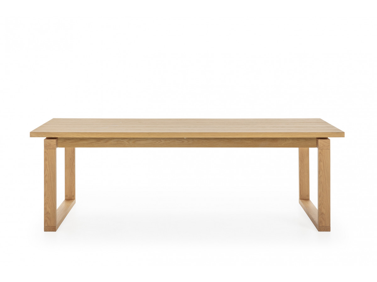 MARIN set eettafel 220 cm in eikenkleur + TANYA stoelen in massief eiken en textuurstof