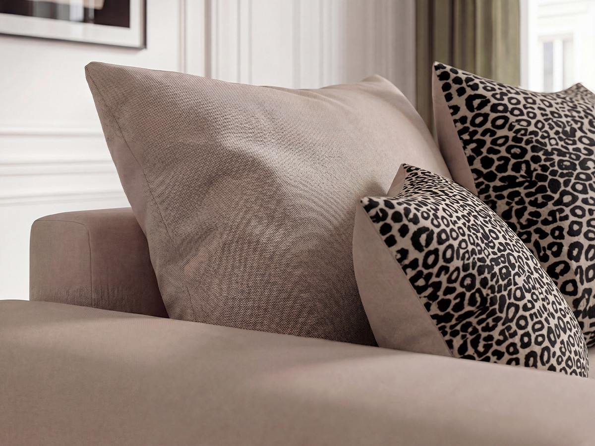 Canapé d'angle convertible réversible coffre SIDONIE avec coussins à motif léopard — vue 5