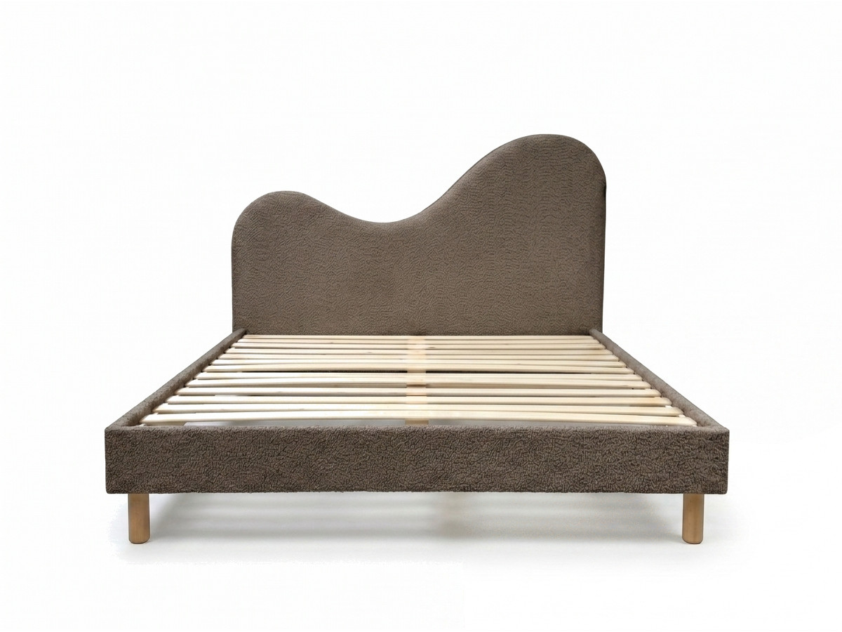 Lit CELINA tissu bouclette avec lattes massives