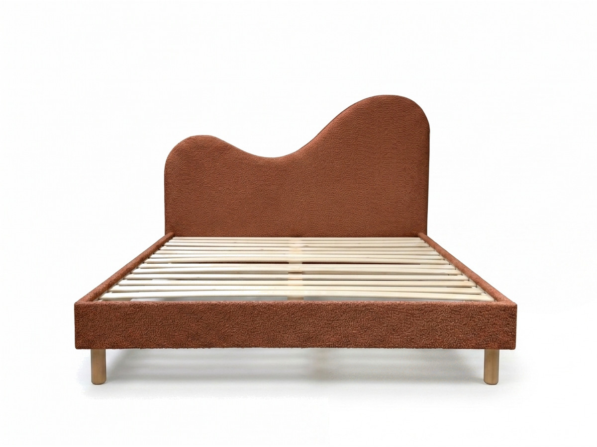 Lit CELINA tissu bouclette avec lattes massives