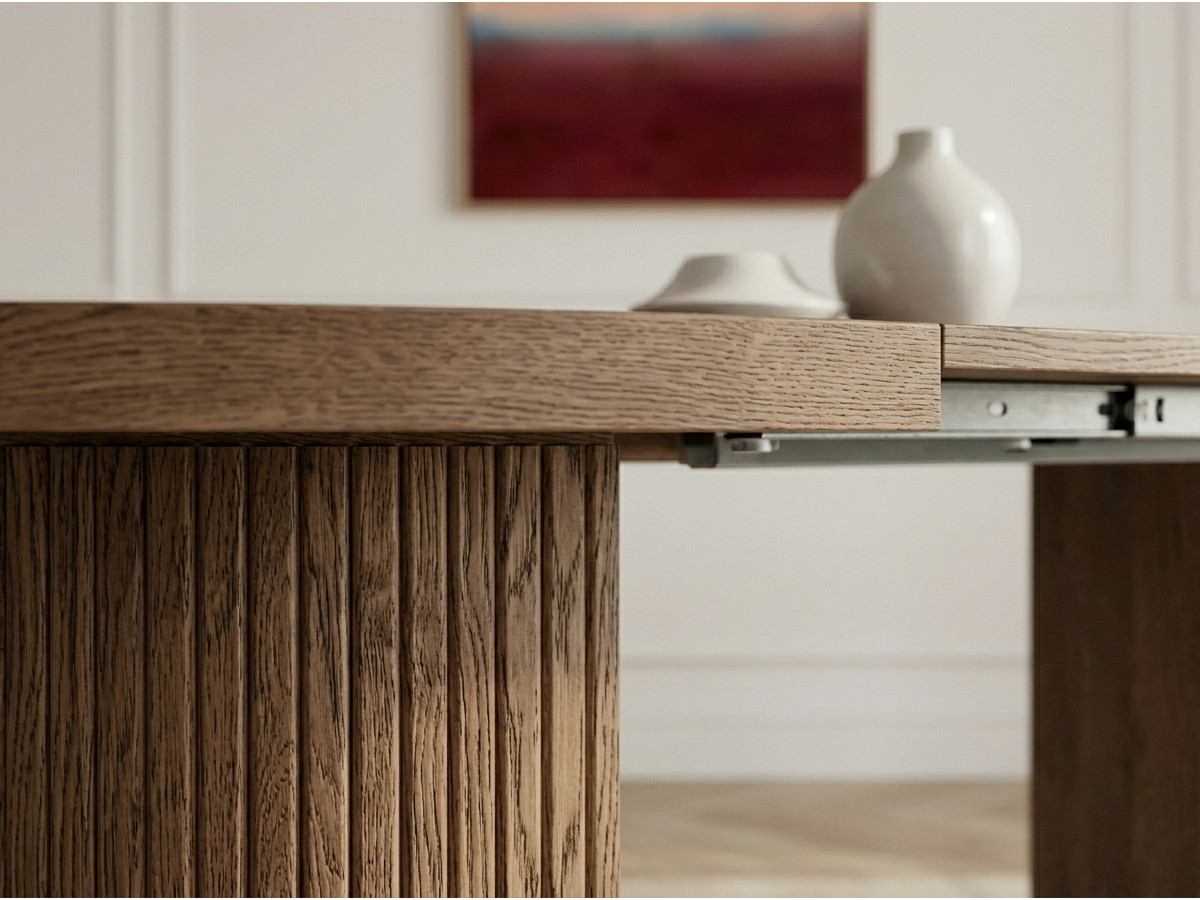 Uitschuifbare ronde eettafel 120 tot 204 cm PRADO in massief eikenfineer met opbergruimte