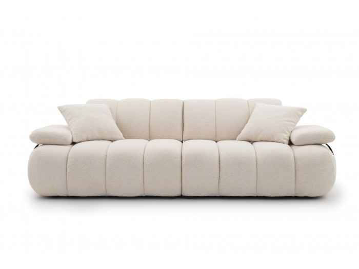 Canapé Rivoli beige clair vue complète de face, matelassage régulier et coussins intégrés.