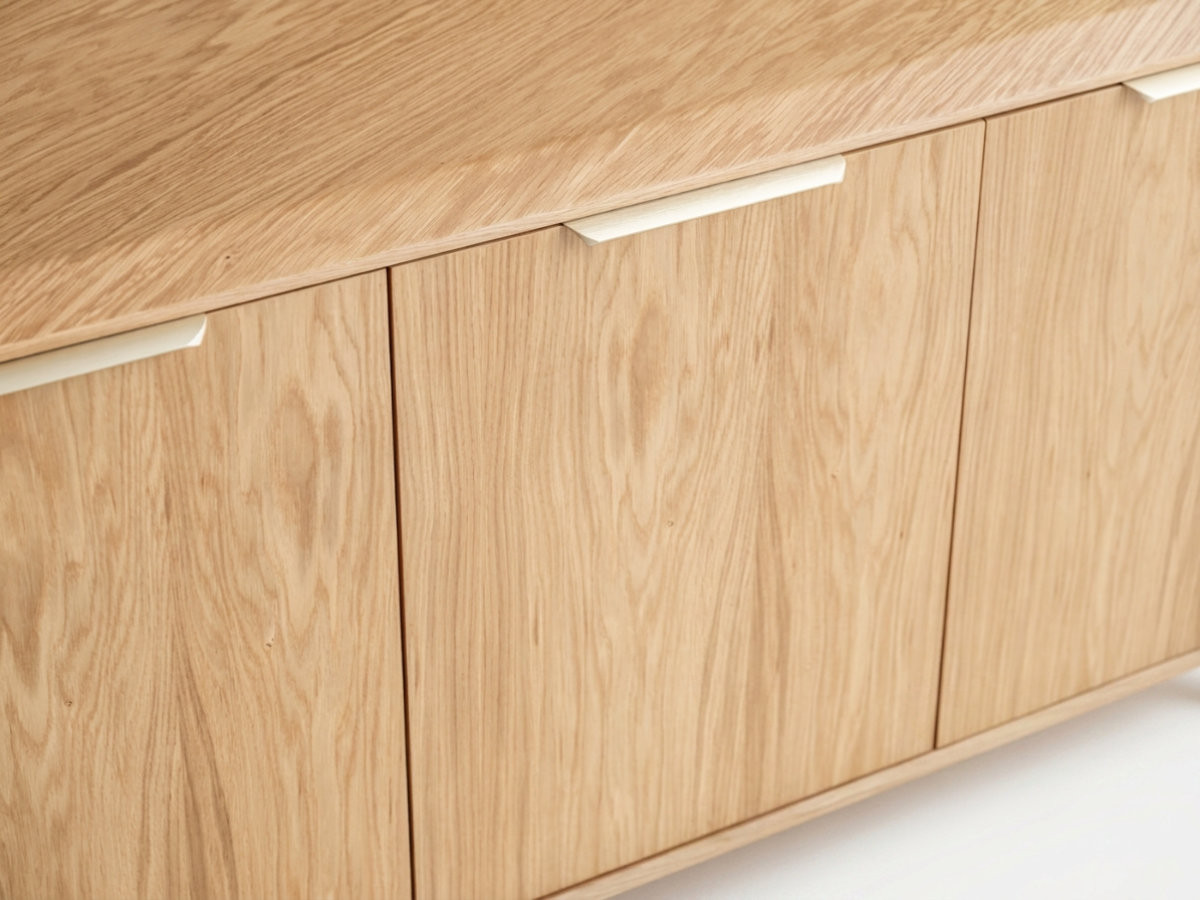 Buffet 4 portes 200 cm MAZARGUES placage chêne massif