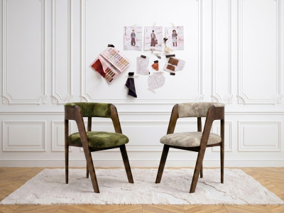 Lot de chaises BASTIDE tissu velours de soie maison LVMH