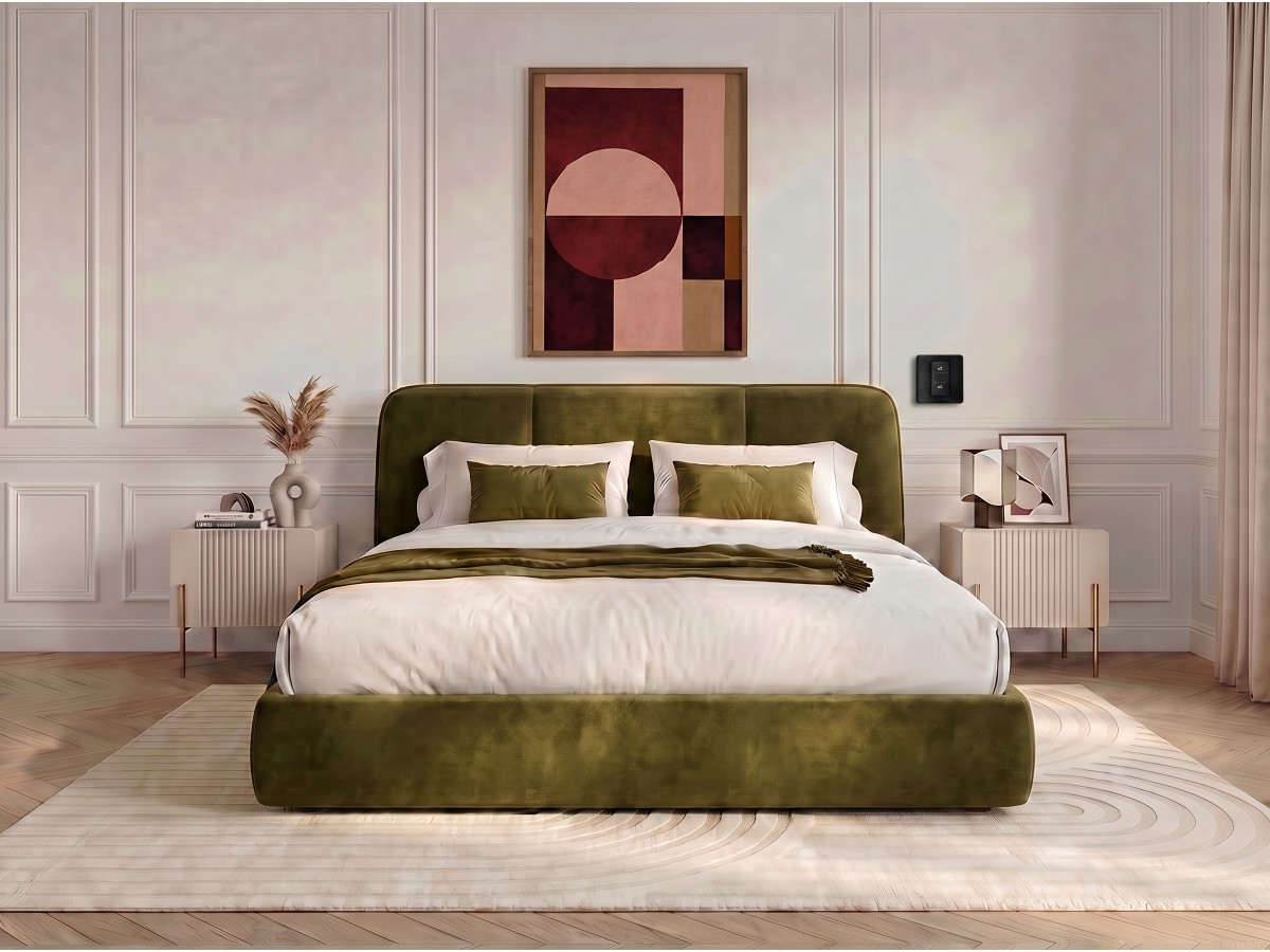 Lit coffre électrique MOONA velours lisse vert