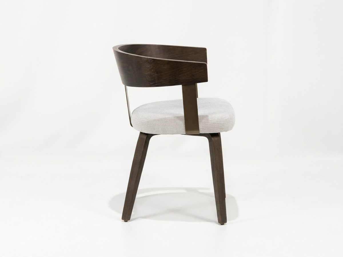 Set van 2 stoelen BIARA met structuurstof en poten van populieren multiplex