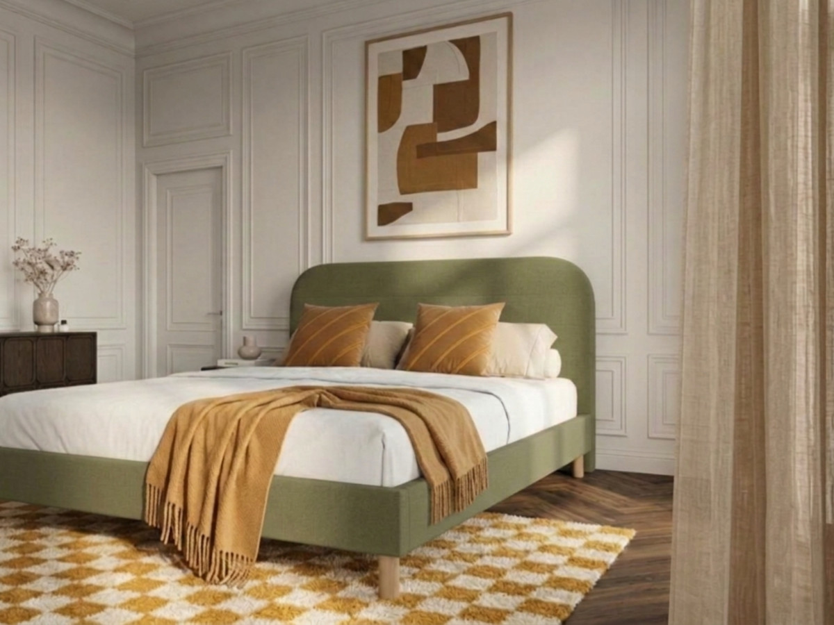 Lit KAYA tissu velours lisse avec lattes massives