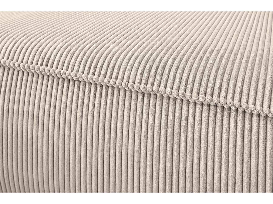 Gros plan texture de la matière striée beige du canapé Nihad.