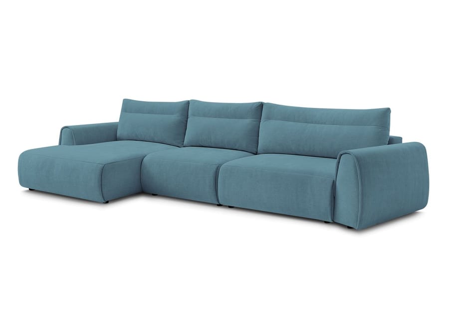 Canapé d'angle en tissu bleu-gris avec méridienne, vue de face sur fond blanc