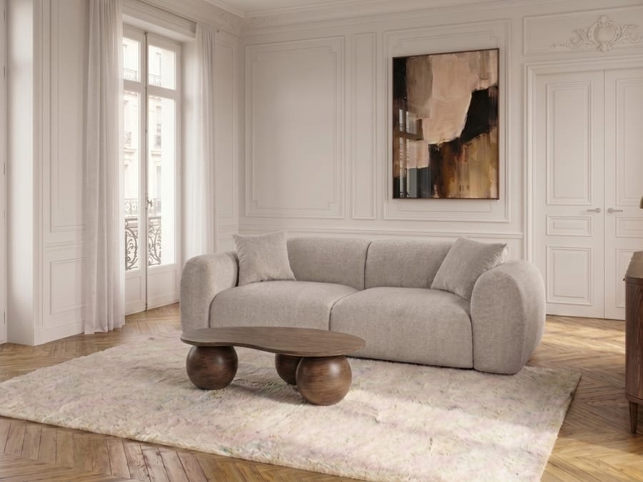 Canapé Siena beige dans un intérieur classique avec table bois et décoration.