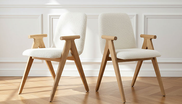 Chaises avec accoudoirs