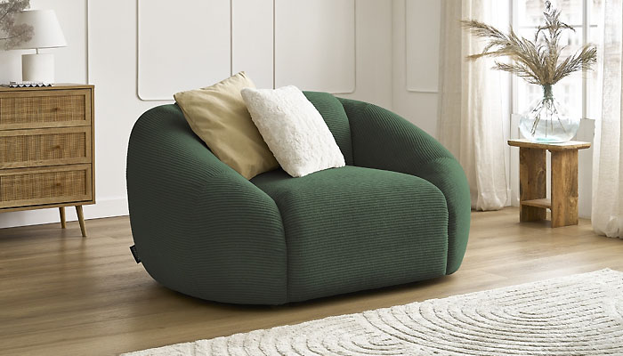 Fauteuil velours c&ocirc;tel&eacute; vert