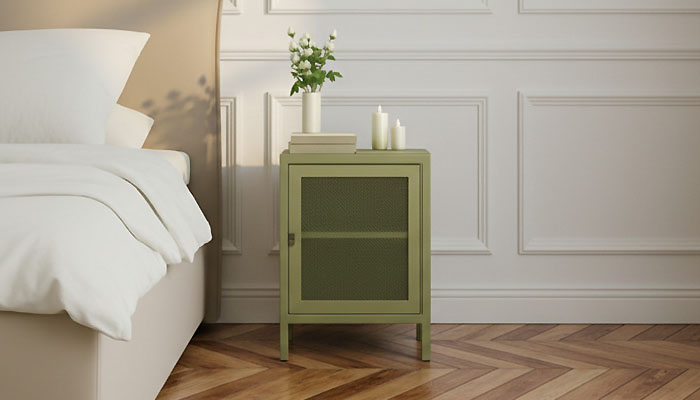 Une table de chevet couleur vert